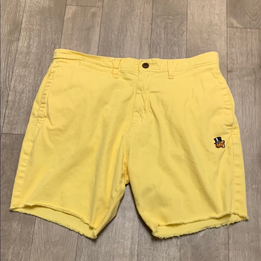 Mens AKOO Yellow Flat Front‎ Casual Frayed Hem Chino Shorts